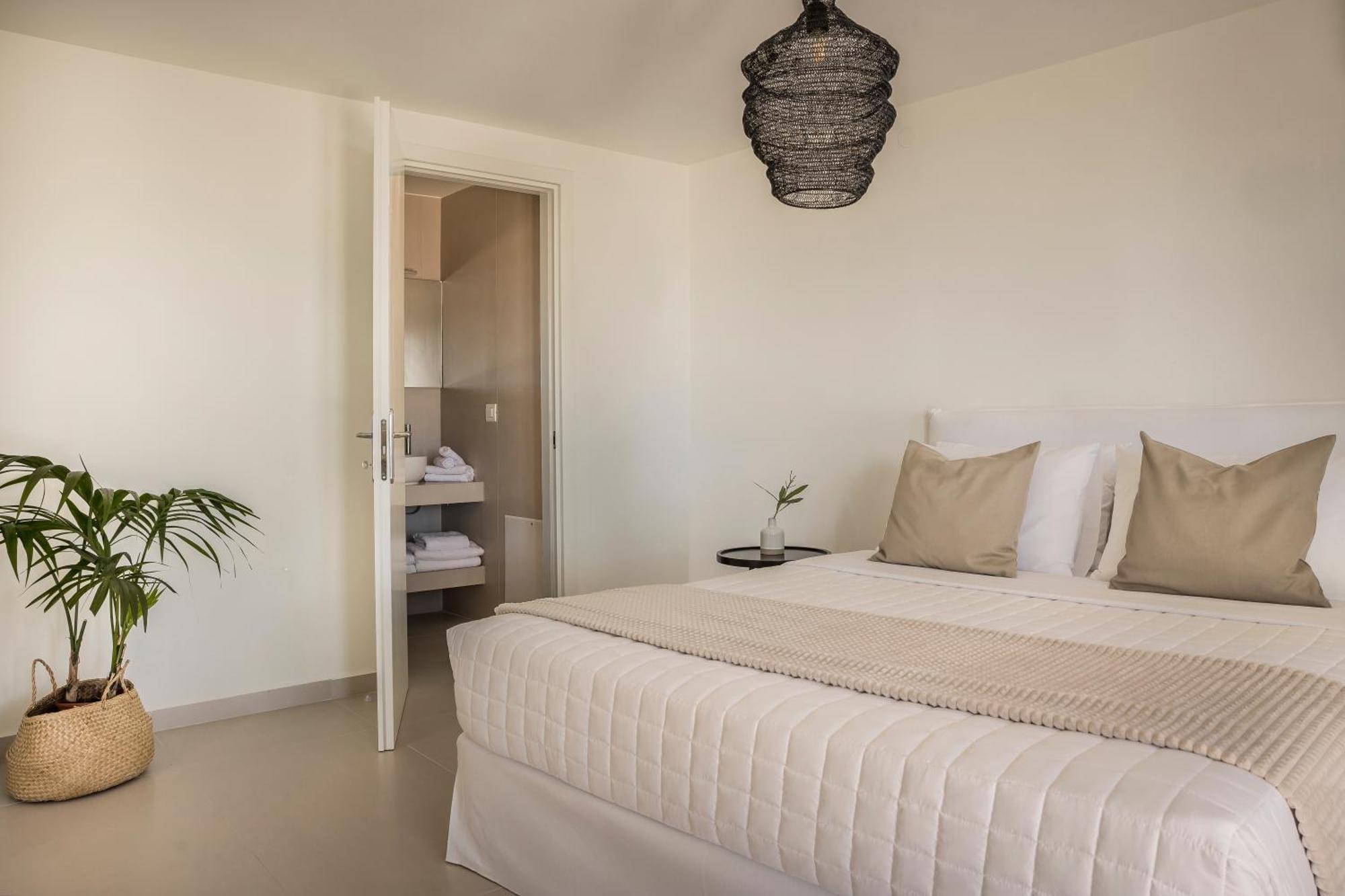 360ᵒ Residences Khelmáta Екстериор снимка