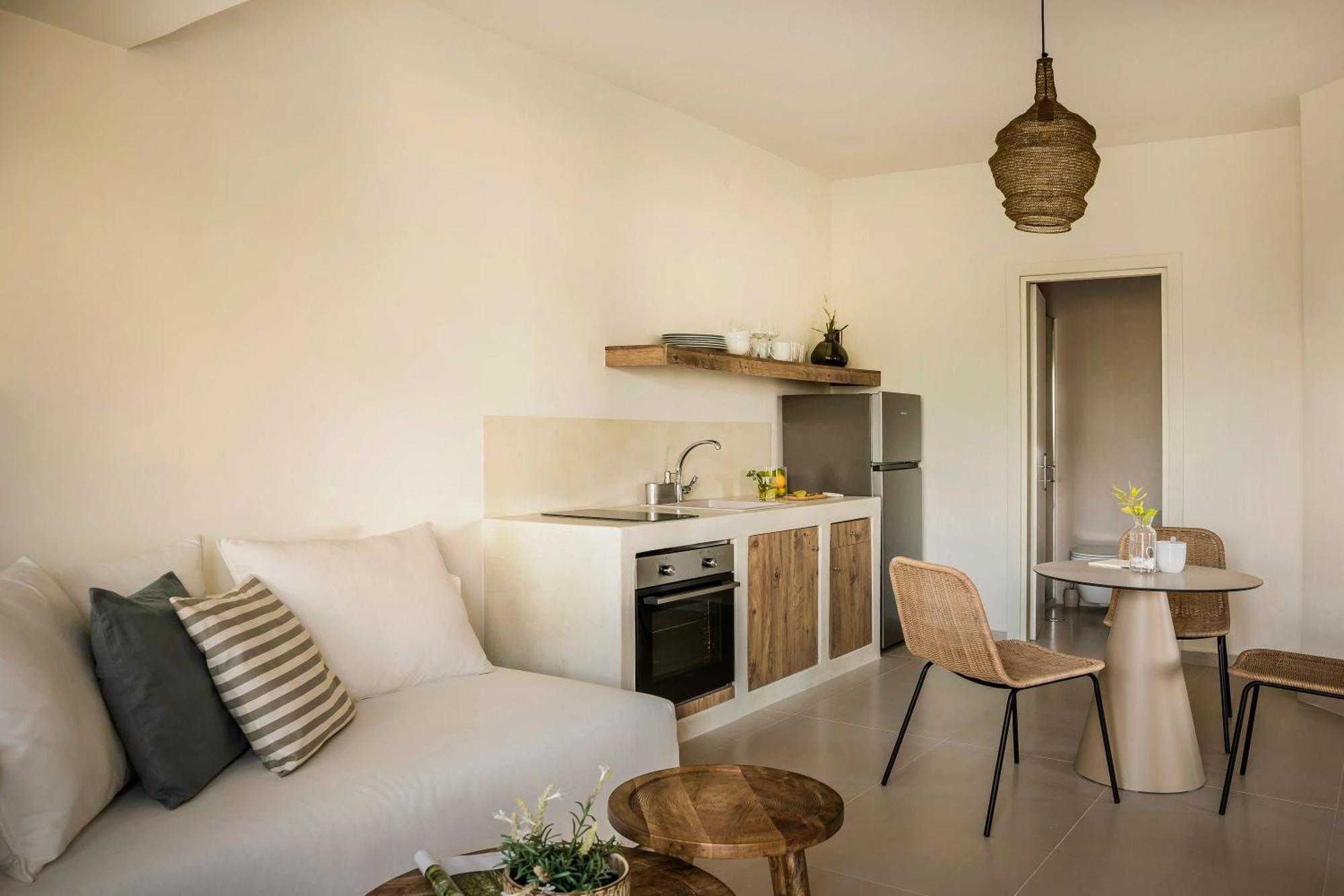 360ᵒ Residences Khelmáta Екстериор снимка